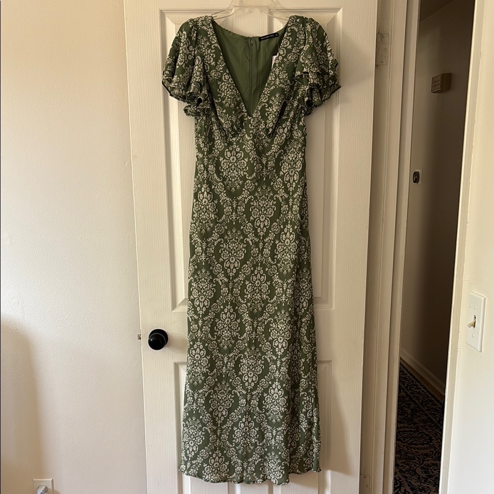 Abercrombie & Fitch Ruffle Sleeve Maxi Dress